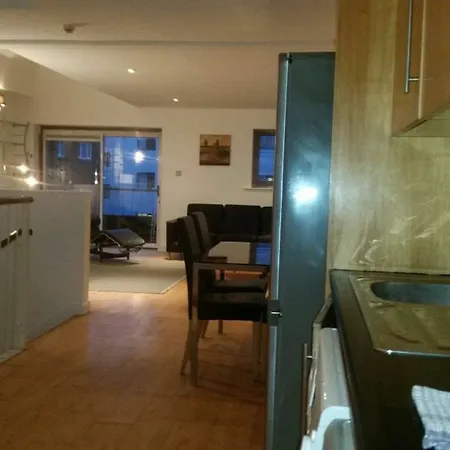 Metrostays - Stephen's 7-3 * Dublin